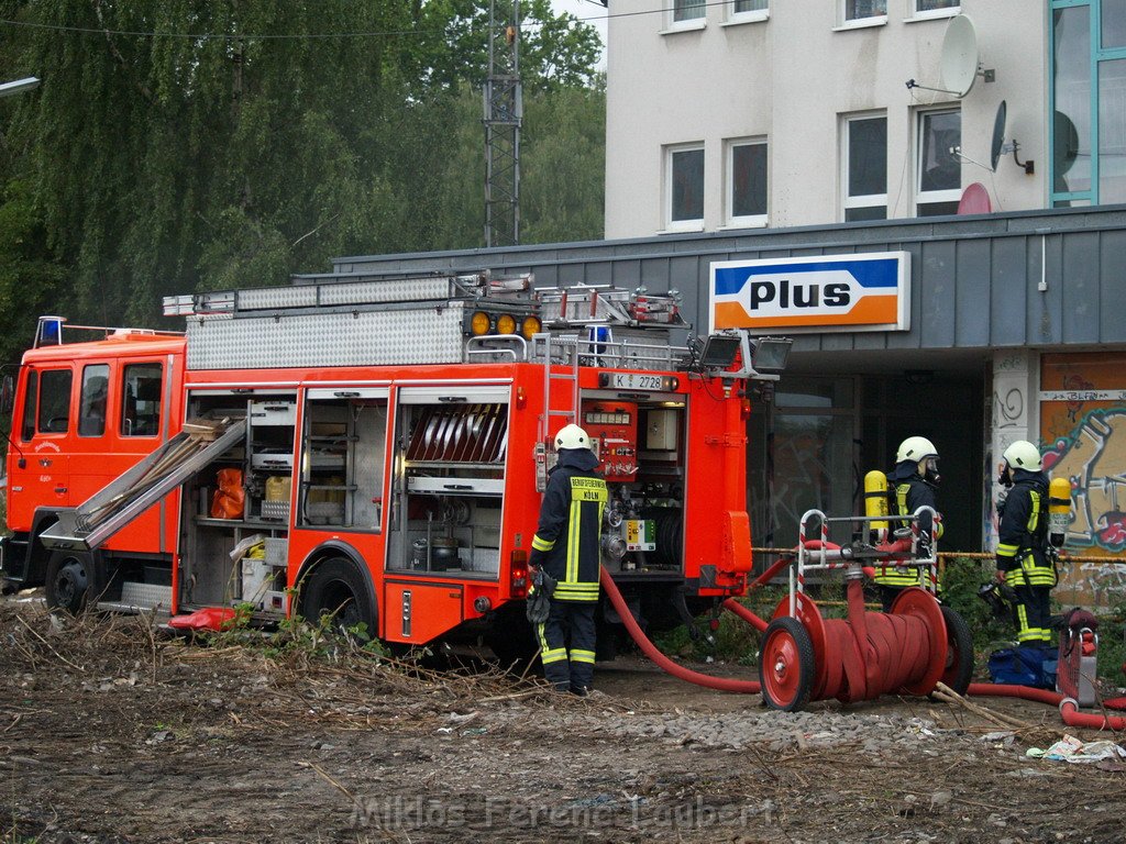 Brand Koeln Muelheim Berlinerstr Tiefgarage oder Keller   P09.JPG